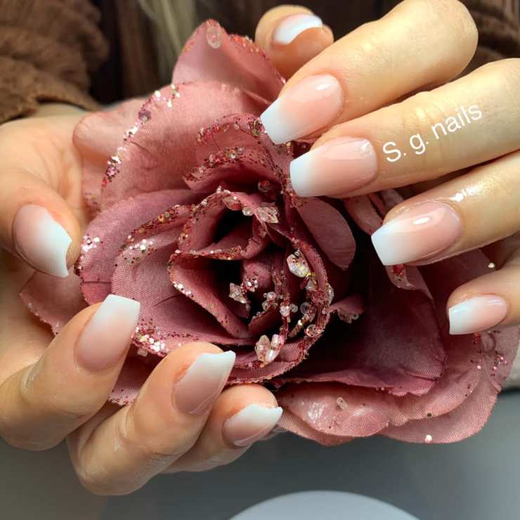 Nagels gezet bij SG Nails, nagelstudio in Almere Poort.